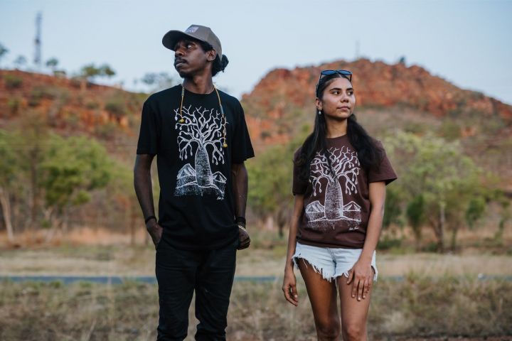 Nathan Thomas shirt_Boab_black_brown.jpg