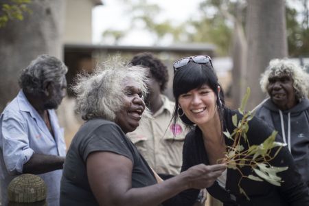 Mantha with Agnes Armstrong and tourists.jpg